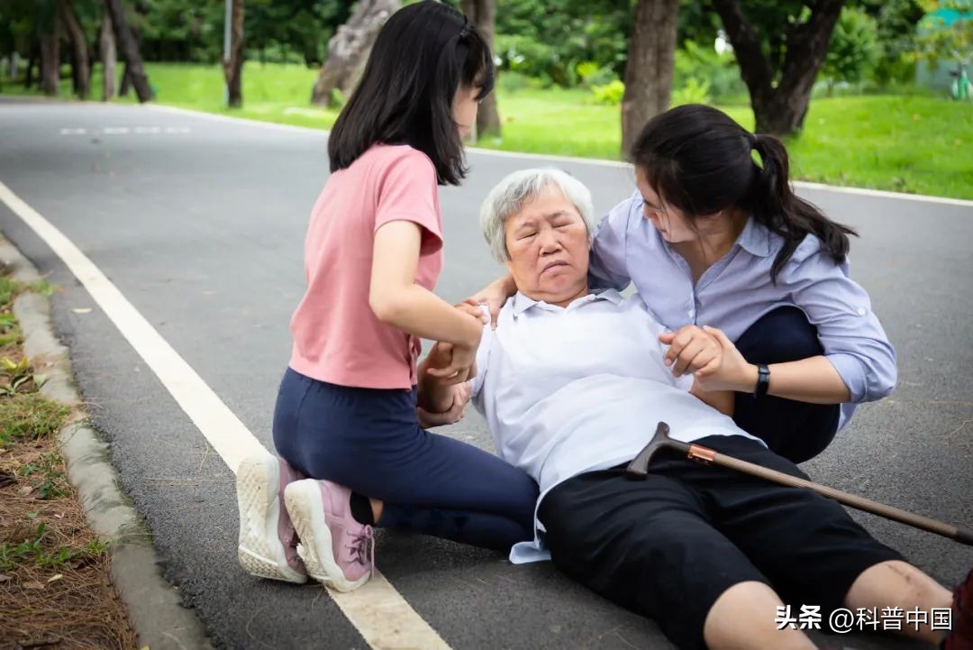 热到中暑怎么办这些错误千万别犯,热死了有什么方法解暑