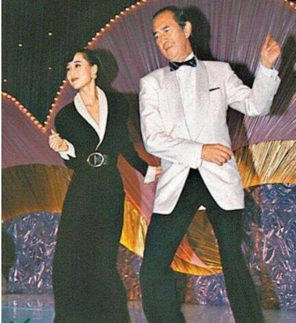 李连杰大女儿李思现在图片,李连杰的大女儿李思近况