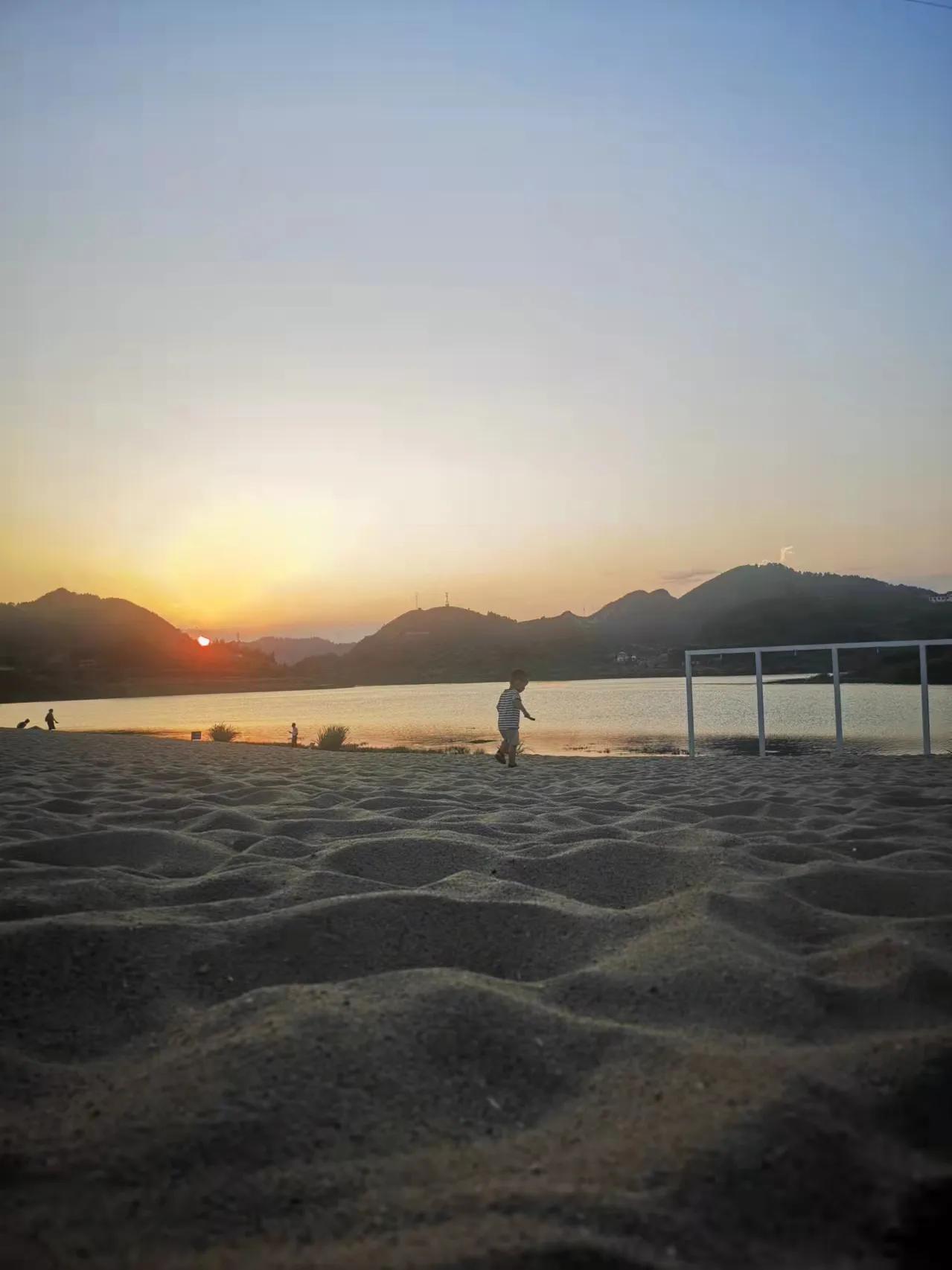 重庆万盛黑山谷十大旅游景区,重庆万盛黑山谷凉快么