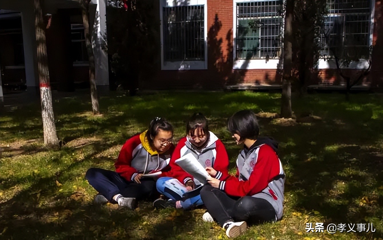 70年栉风沐雨70载春华秋实,70年栉风沐雨70年砥砺前行