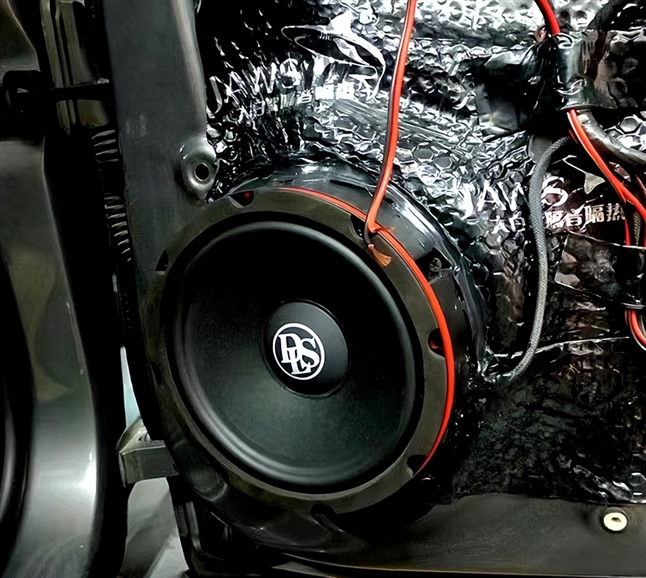 23款大众速腾超越改装中低音喇叭,大众速腾无损升级三分频音响