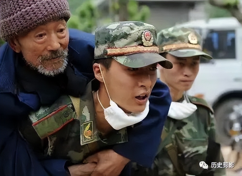 汶川地震15周年：100张照片，100个让人泪流满面的瞬间