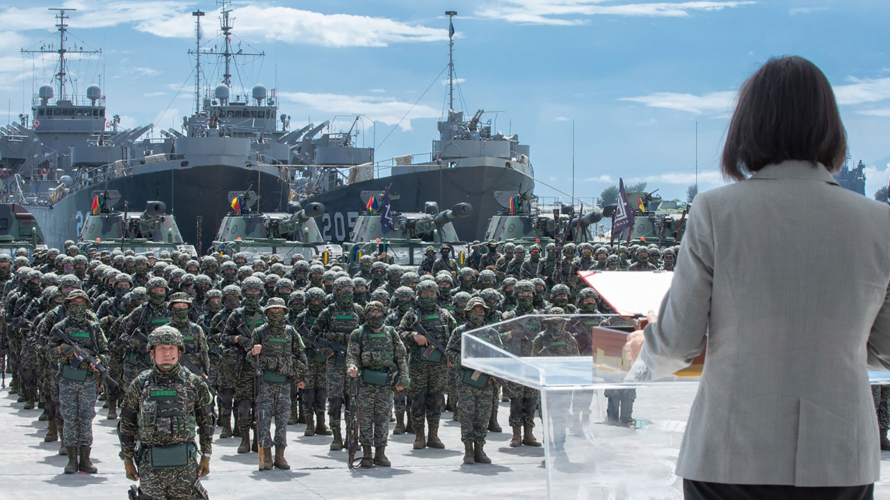 无法满足美国战备要求，台湾将女性送上战场？220名女兵即将受训