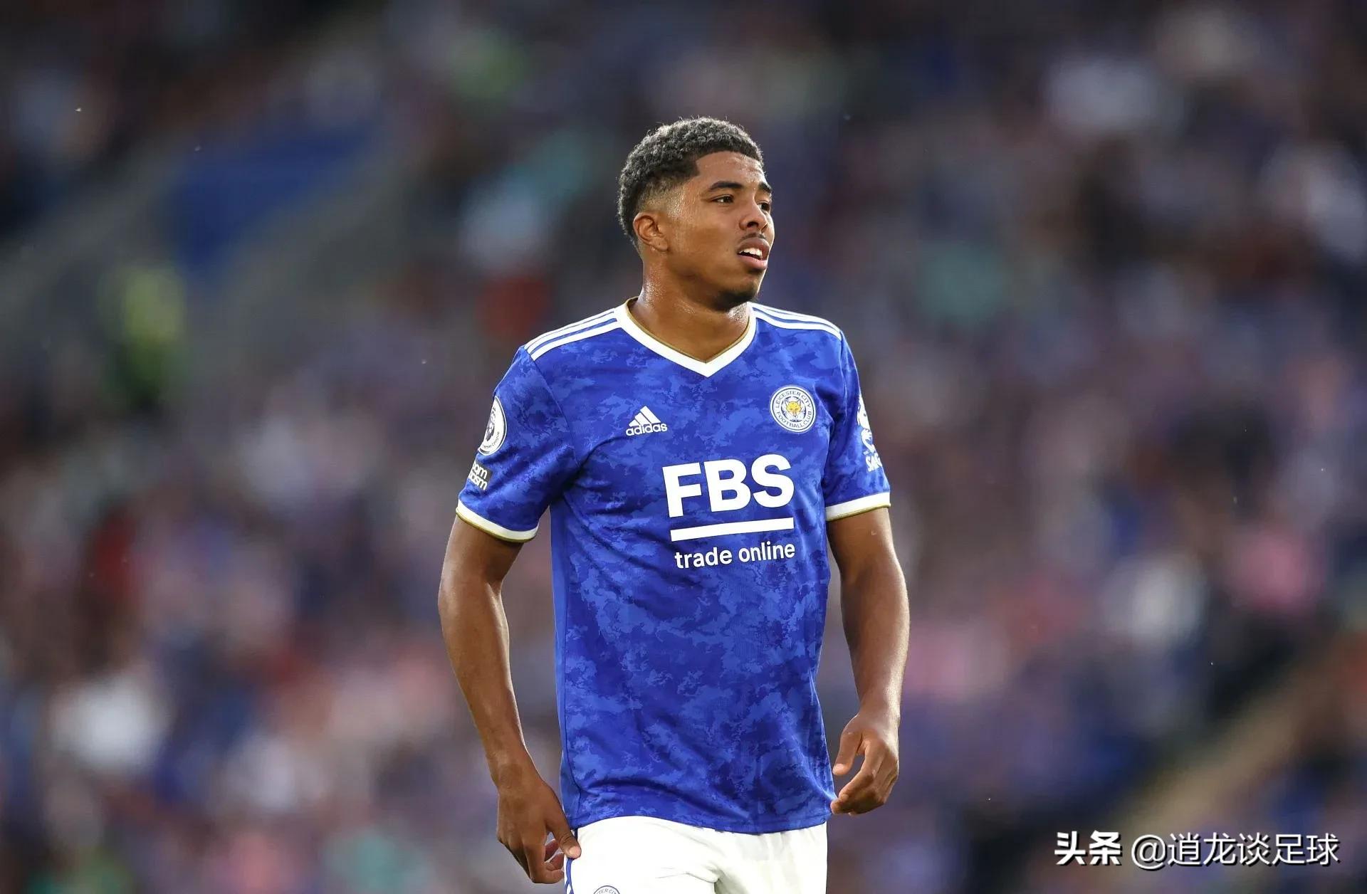 比梅西c罗还厉害的球员,仅次于梅西和c罗的球员