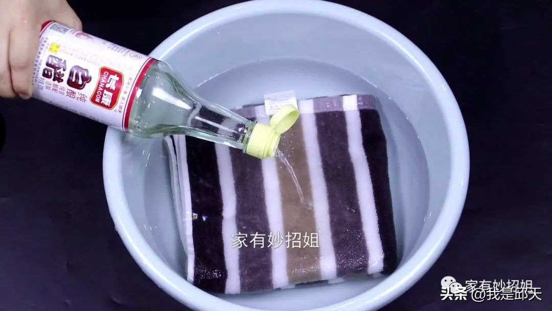 冰箱放了白醋后味道难闻该咋办,白醋可以除冰箱异味吗