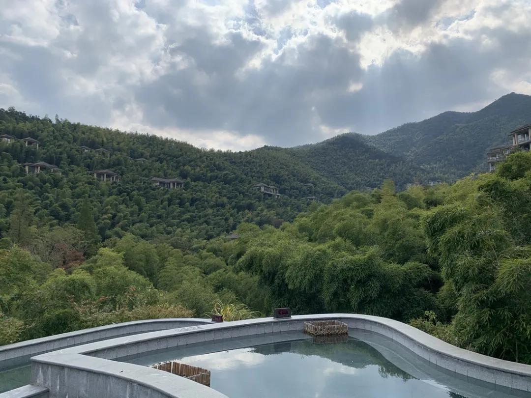 国内真正的天然温泉大全,国内真正的天然温泉排名