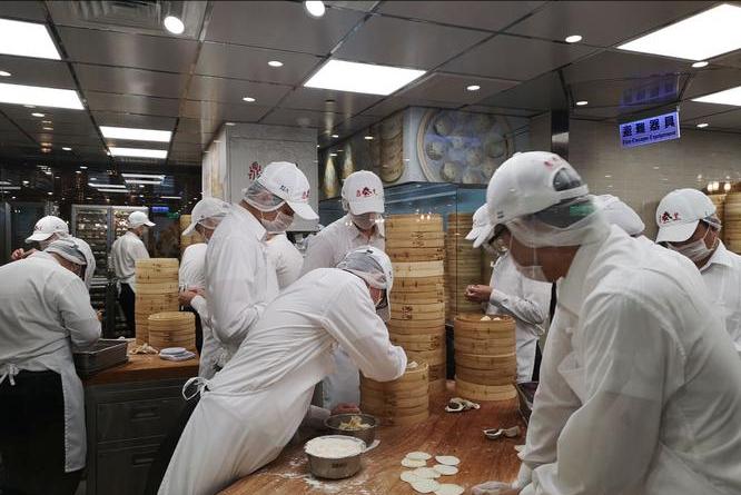 最牛路边摊小吃逆袭,最牛路边摊究竟有多牛