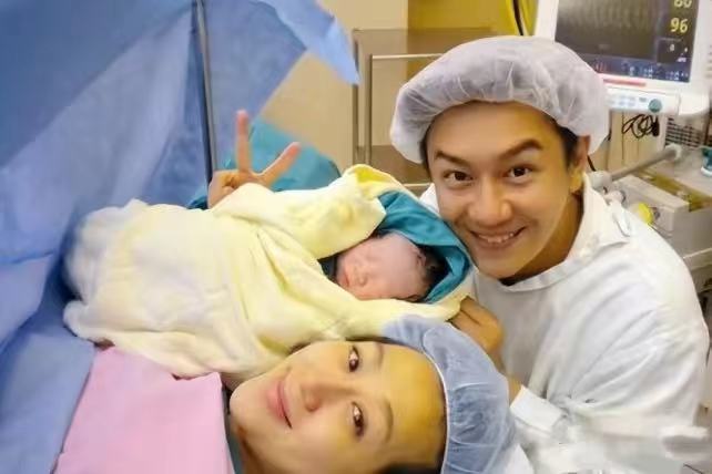 过气老戏骨窘况：农村走穴、直播捞金、情史混乱，晚节还值钱吗？