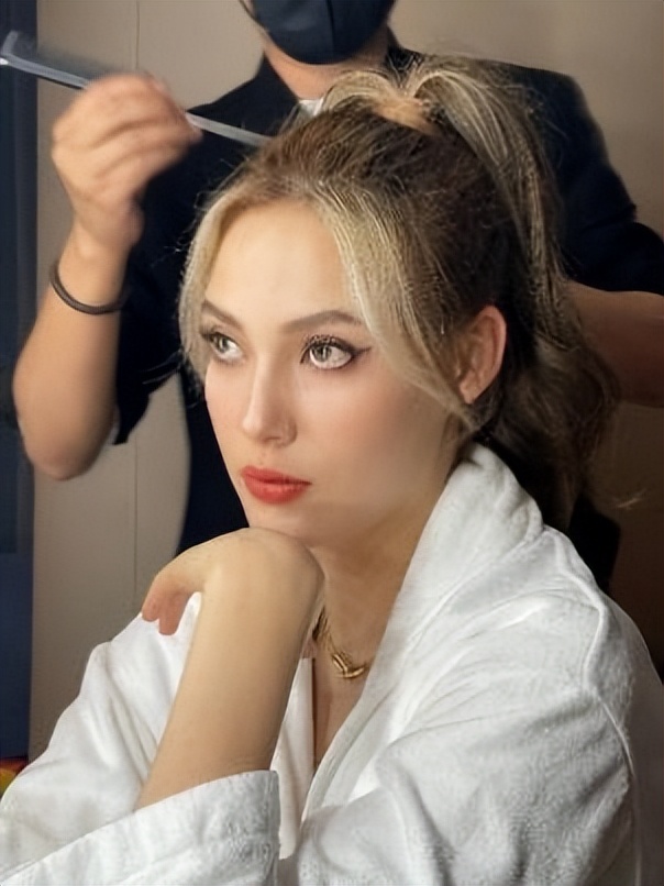 谷爱凌是如何一步步“跌落神坛”的？