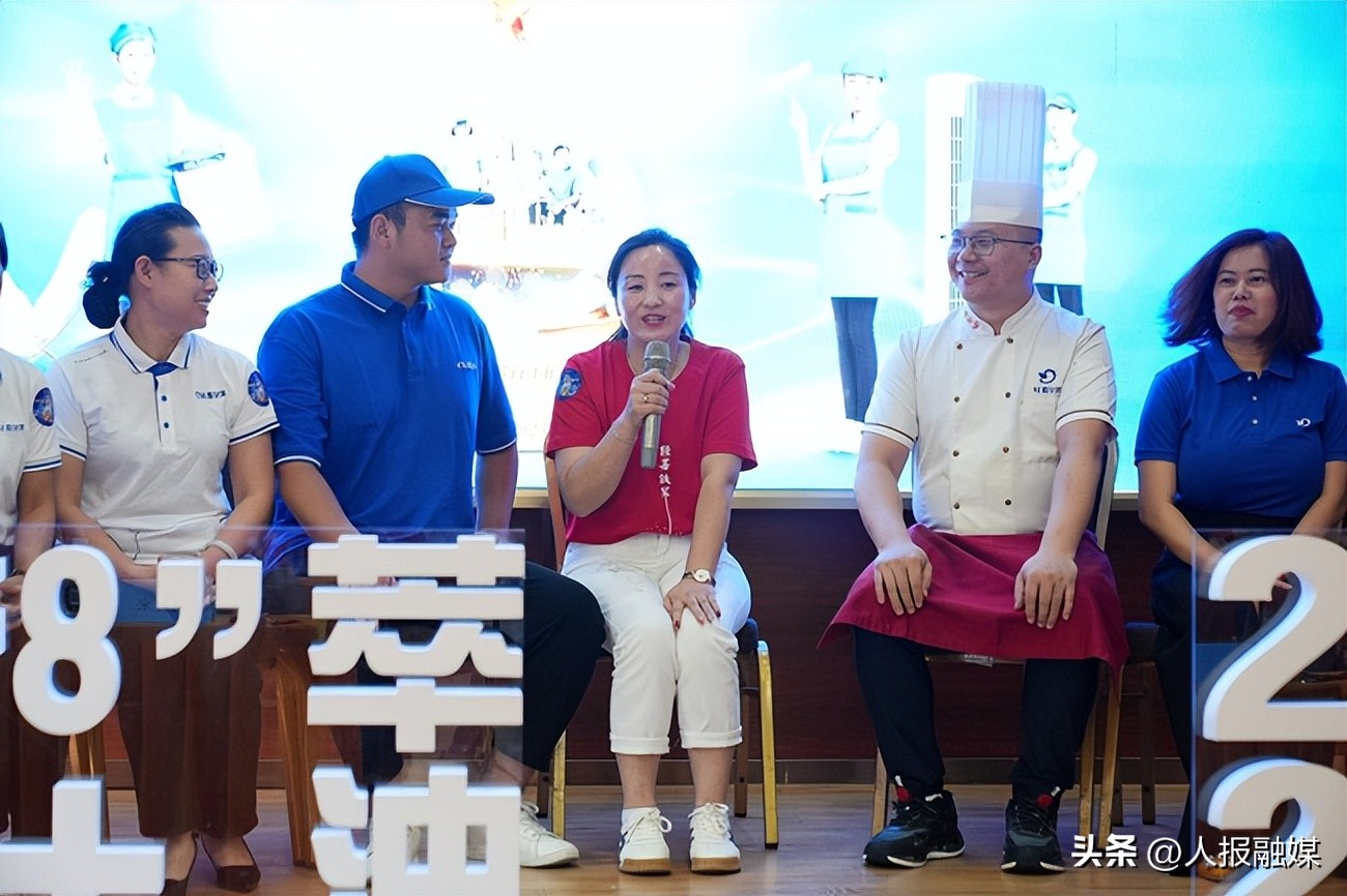 做服务群众的暖心人,做服务三农的贴心人