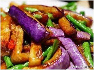 脸上长痘痘快速消除日常护肤,脸上有痘痘有什么妙招