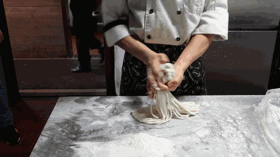 青岛和青海是同个地方吗,青海是怎么样的地方