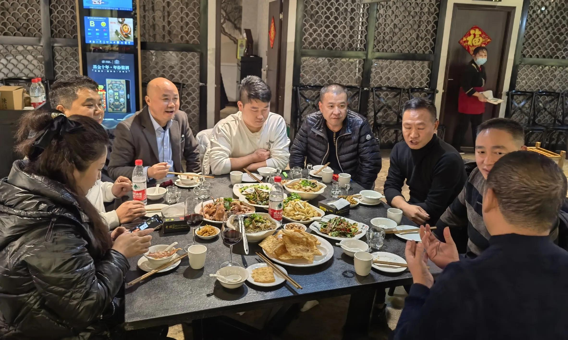 多图阐释一句话：在重庆的河南人很团结……