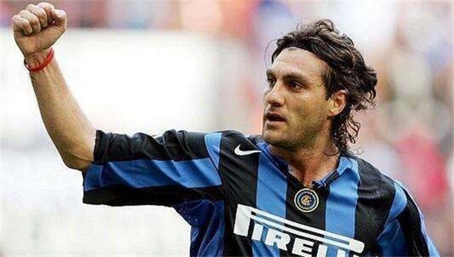 锋线杀手谁是凶手,维埃里巨星