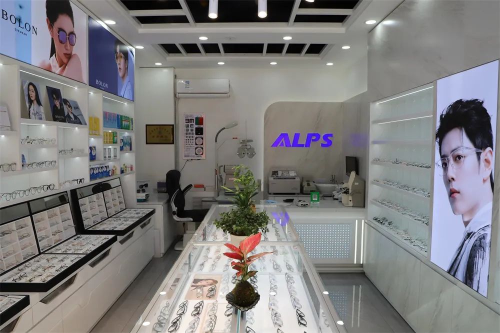 惊艳！！！西译商业街上线