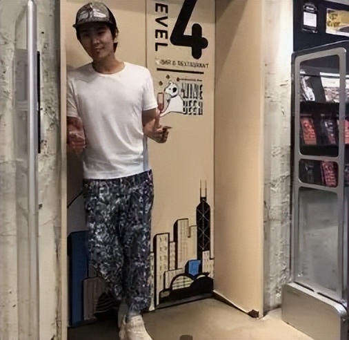 因一句：*鱼岛钓**是中国的，惨遭日本公司封杀20年，如今过得怎么样