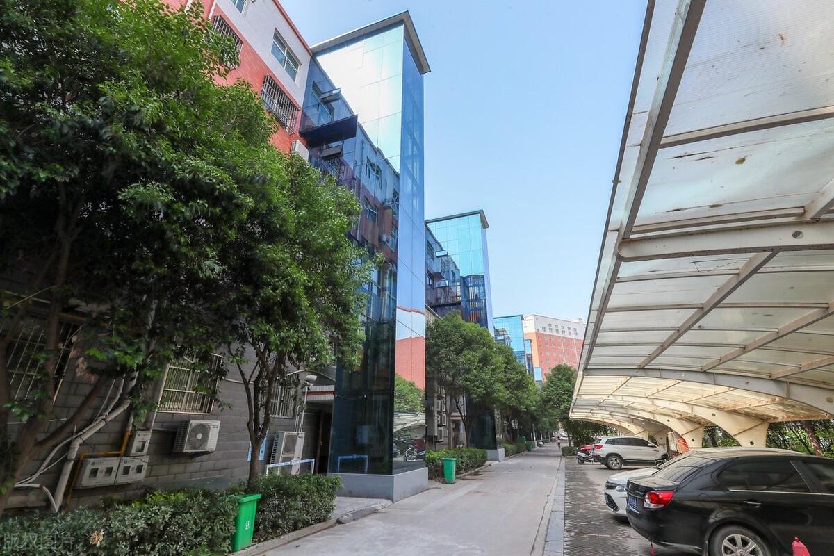 旧楼加装电梯，6楼后悔了：多花了钱，换来4个“新麻烦”