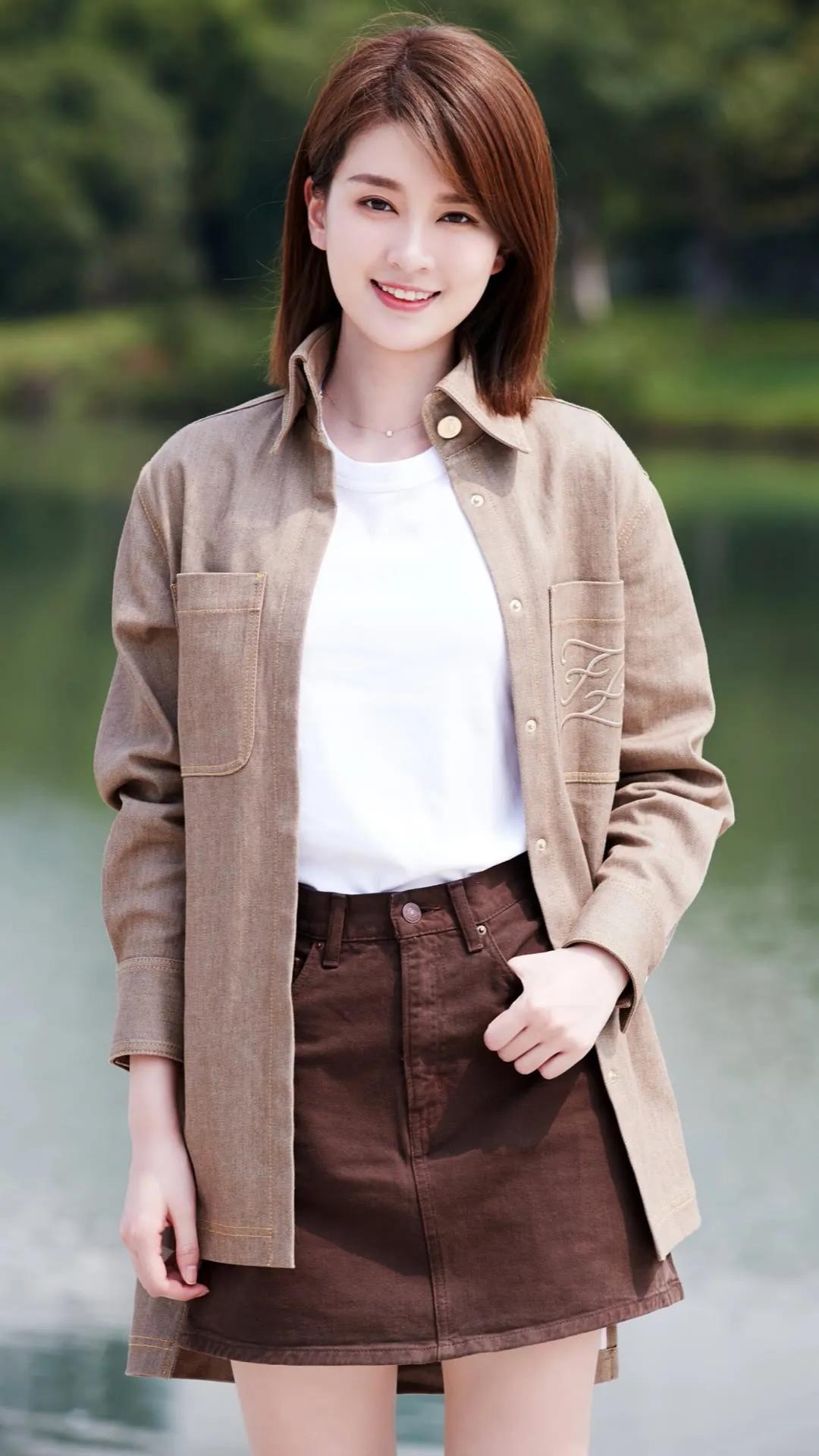 模特乔欣写真集,杨紫乔欣写真集