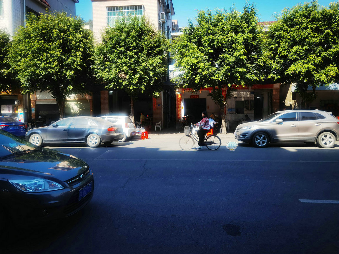 10元一碟海鲜粥广州,广州10元一碟海鲜粥