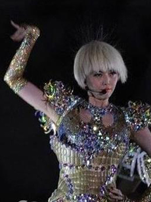 盘点那些发型翻车的搞笑瞬间,女生发型中长发剪发翻车