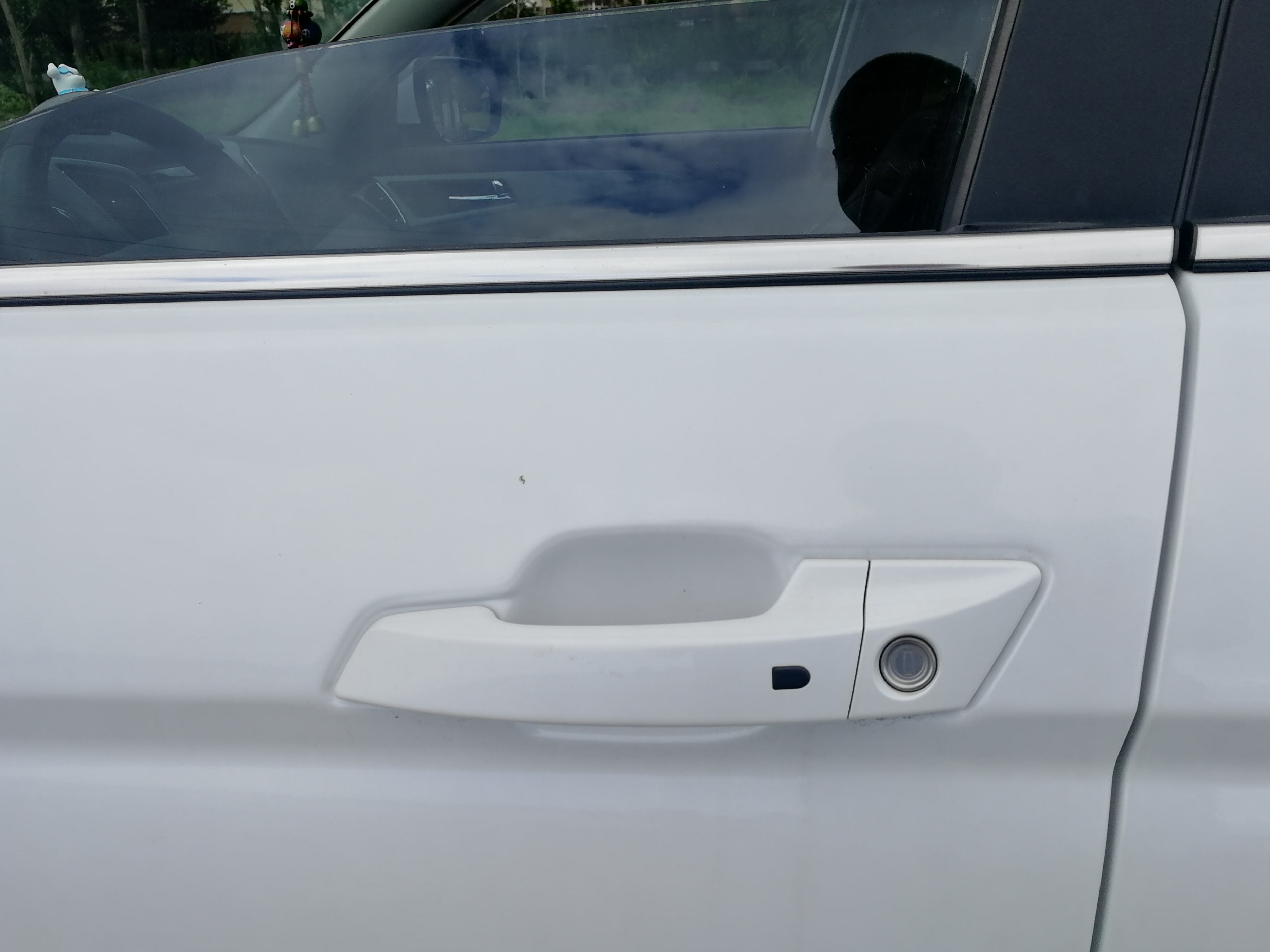 长途自驾前轮胎怎么检查,长途开车前怎么检查轮胎