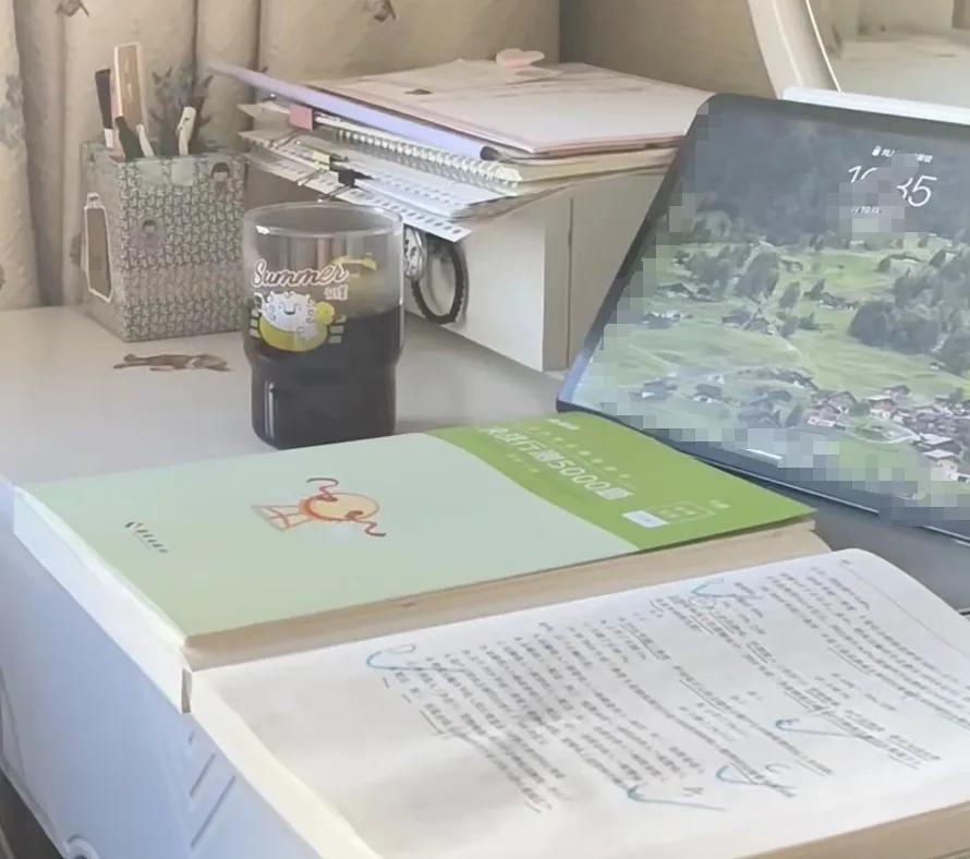 华图公基6000题和粉笔6000题哪个好,公基华图6000题好还是粉笔6000题好