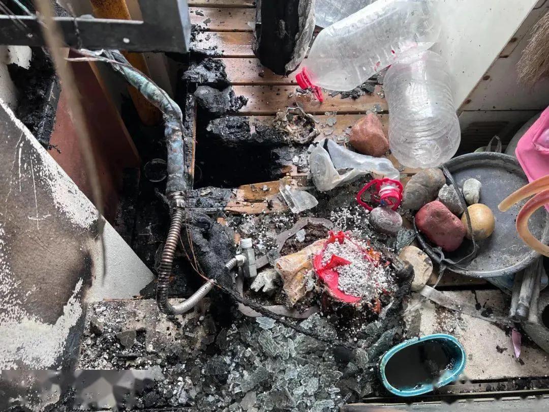 太阳能水管被冻住最快的解冻方法,水管被冻住怎么办