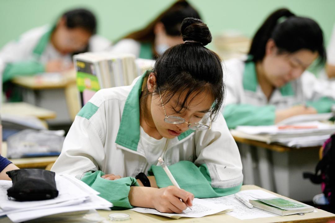 全国31省市高考难度排名曝光,全国高考难度排行你的省排第几