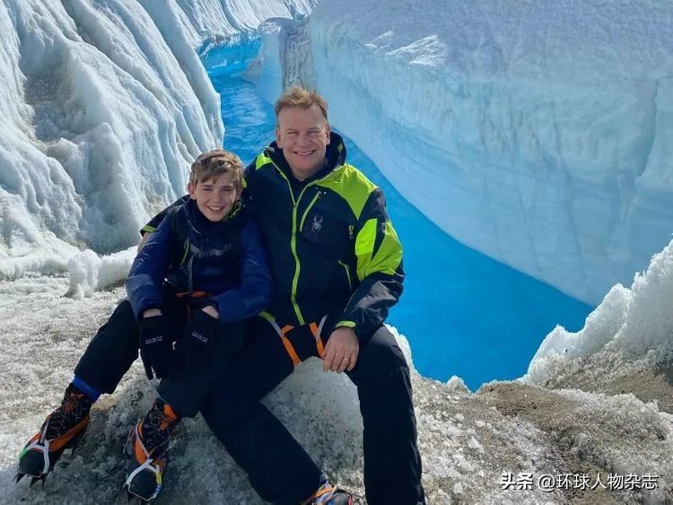 亿万富豪沉入水底,亿万富翁沉入海底后续