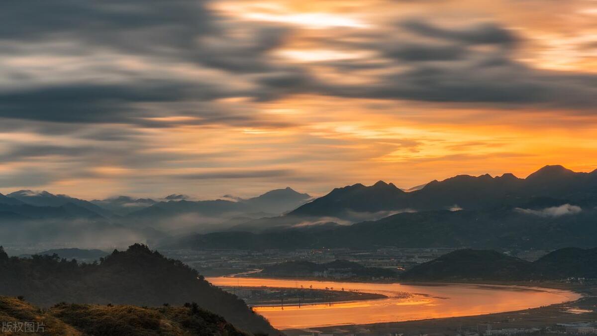 形容你如太阳般温暖的诗词,赞美早上初升的太阳诗词