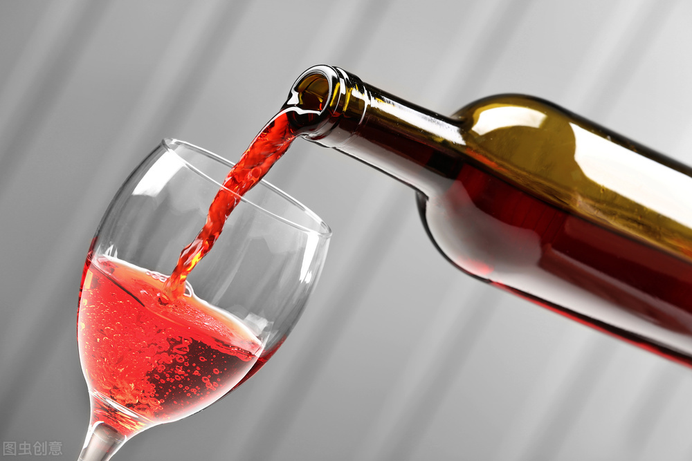 倒酒器怎么用,如何倒酒有高级感