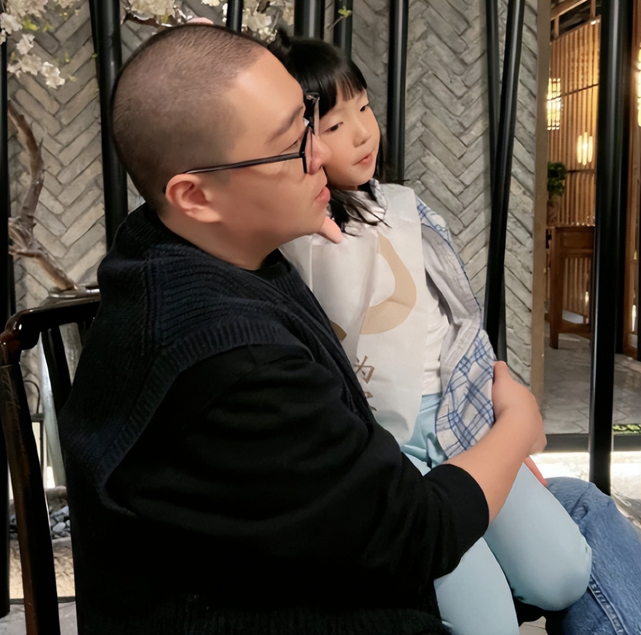 郝劭文晒婚纱照和妻子秀恩爱,郝劭文结婚感言