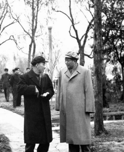 65年胡志明秘密访华，提出此行三个目的，毛主席：第二点我不接受