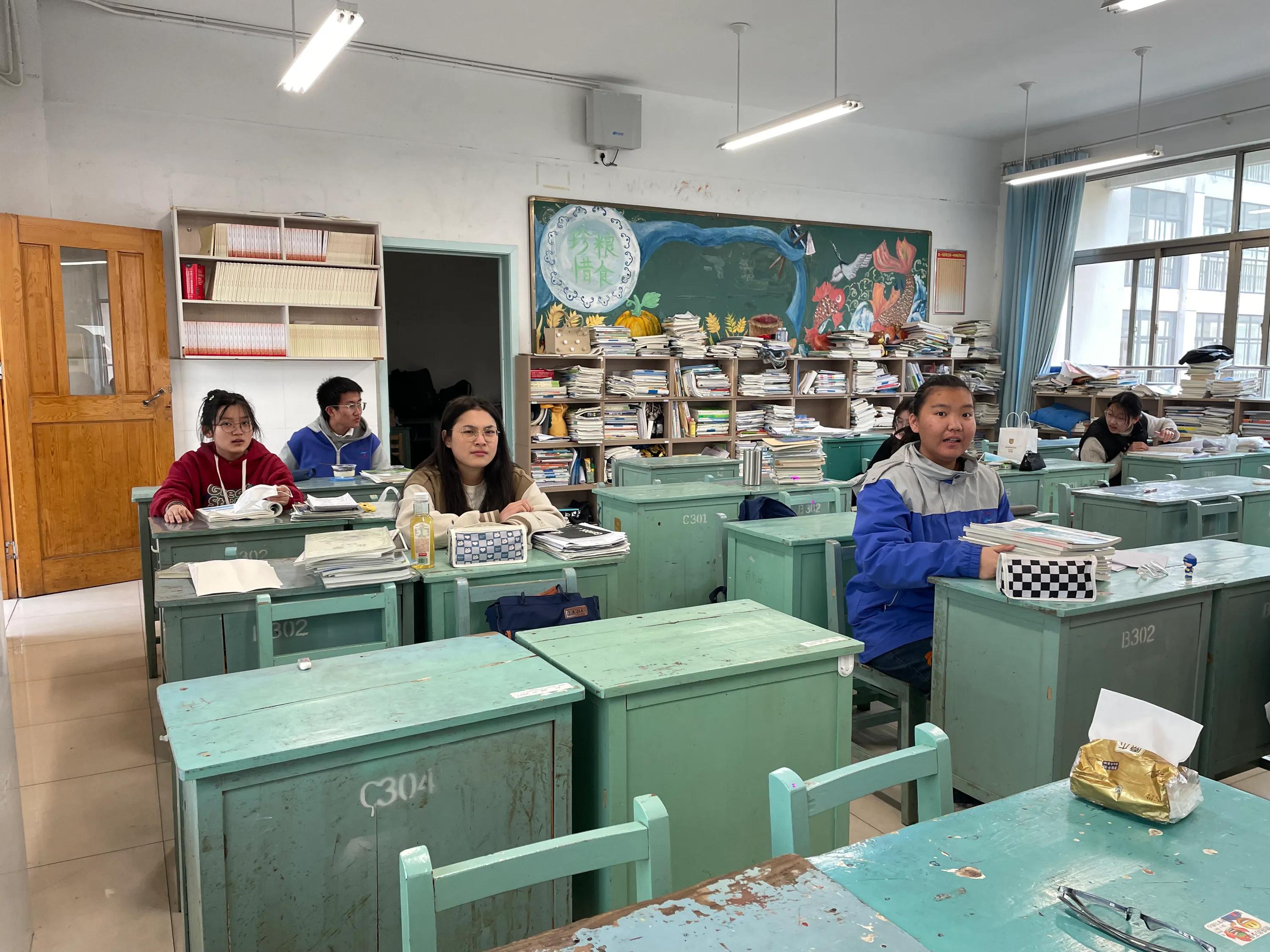 新学年第二学期No.206快递通知卡充钱材料整理足球看