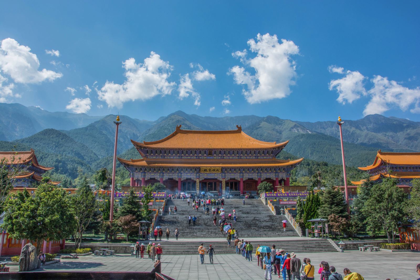 云南旅游景点主要有哪些景区,云南可以玩的旅游景点排名前十大