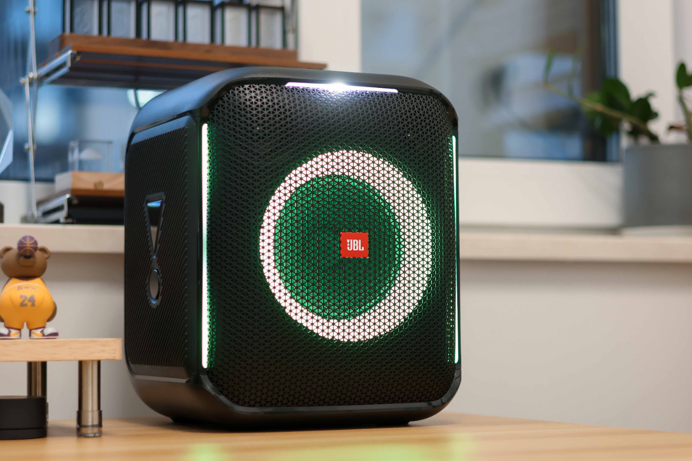 双无线话筒大功率蓝牙音响,jbl户外音箱710对比评测