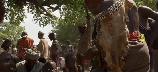 非洲的盐有多贵？200斤盐能换五头牛，但采盐工的艰辛难以想象