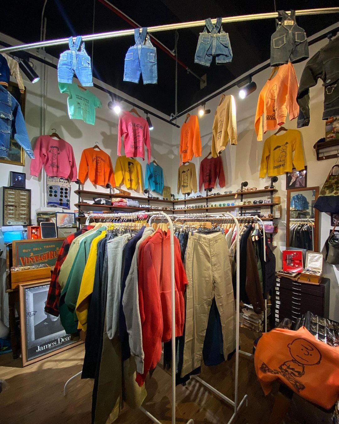 香港中古潮玩店,51香港游