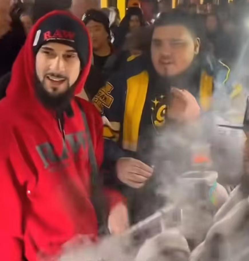 纽约第一家休闲大麻药房开业,纽约第一家药房