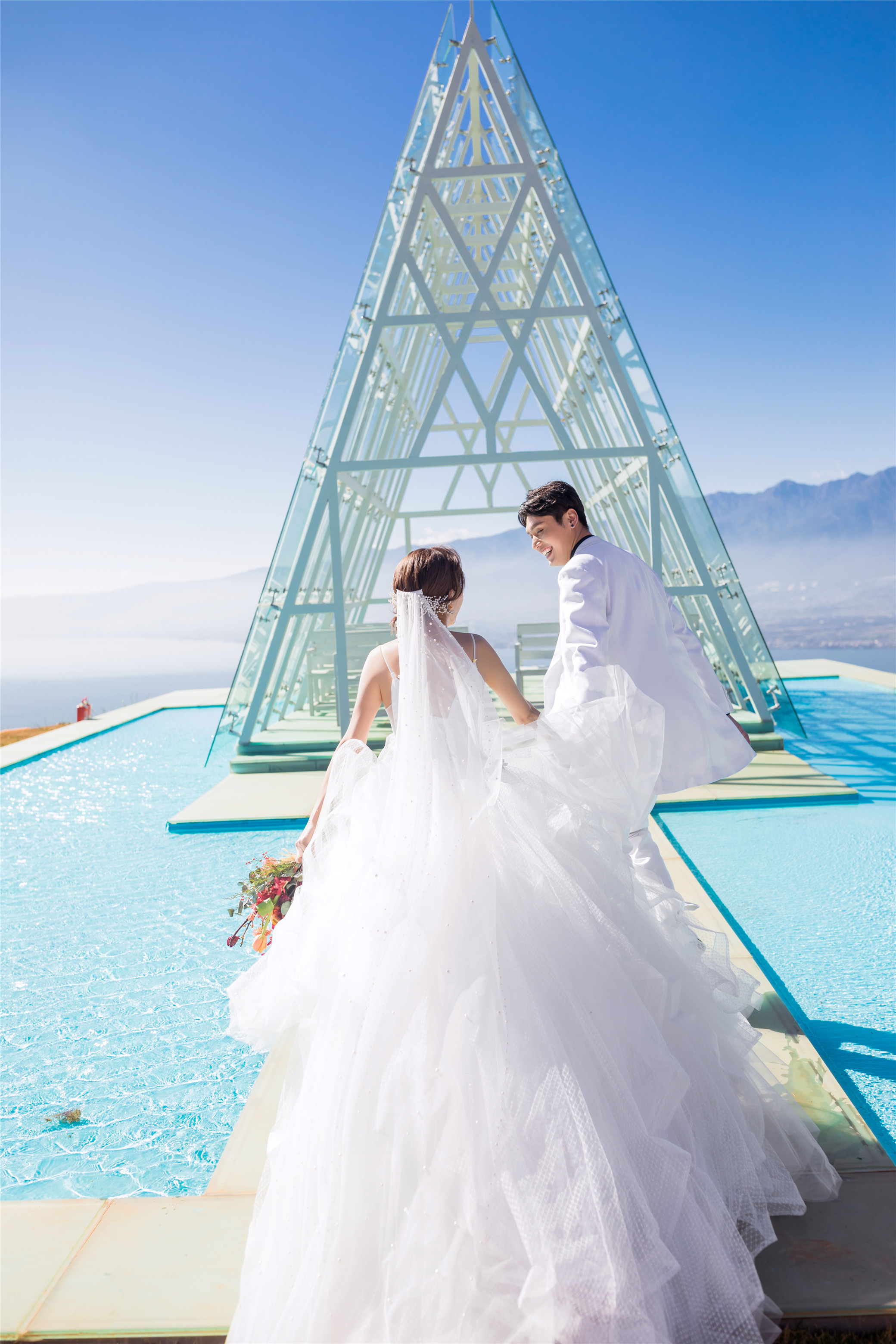 大理拍婚纱照的正确方法,去大理拍婚纱照需要必备什么