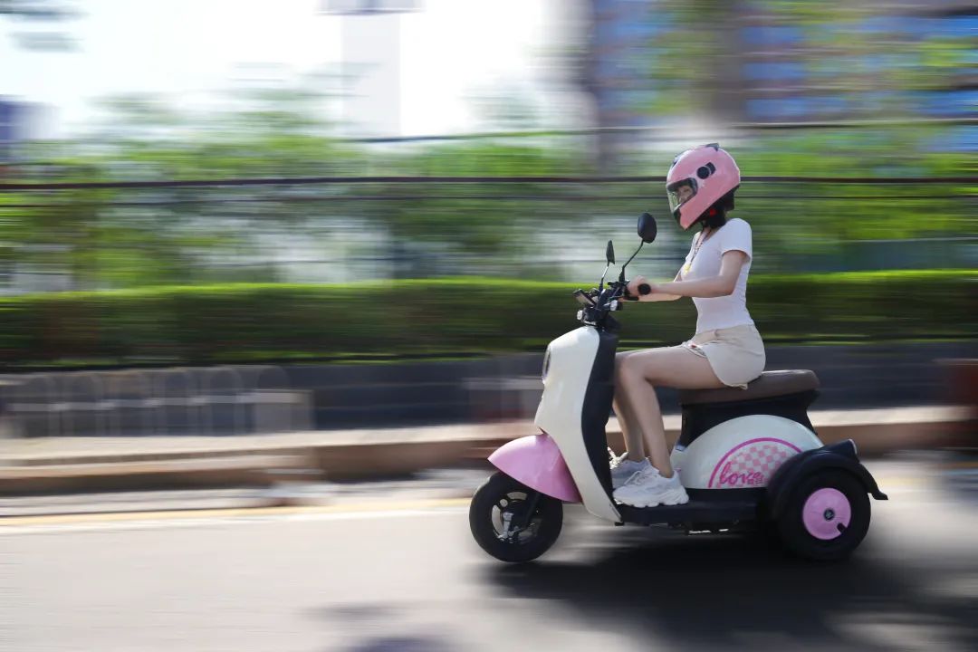 爱玛露娜q3续航多少公里,爱玛露娜q3三轮车