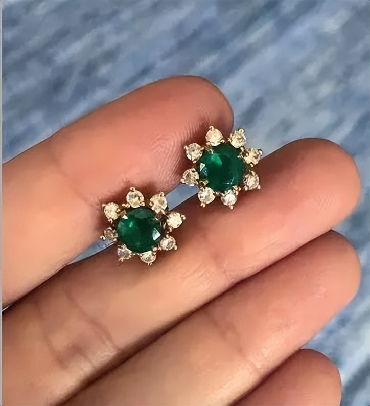 羡慕英王室“传家宝”数不胜数？学会这几招，你的珠宝盒也能常戴常新