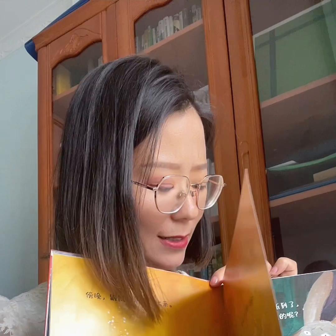 孩子屎尿屁的敏感期,对屎尿屁感兴趣的小孩