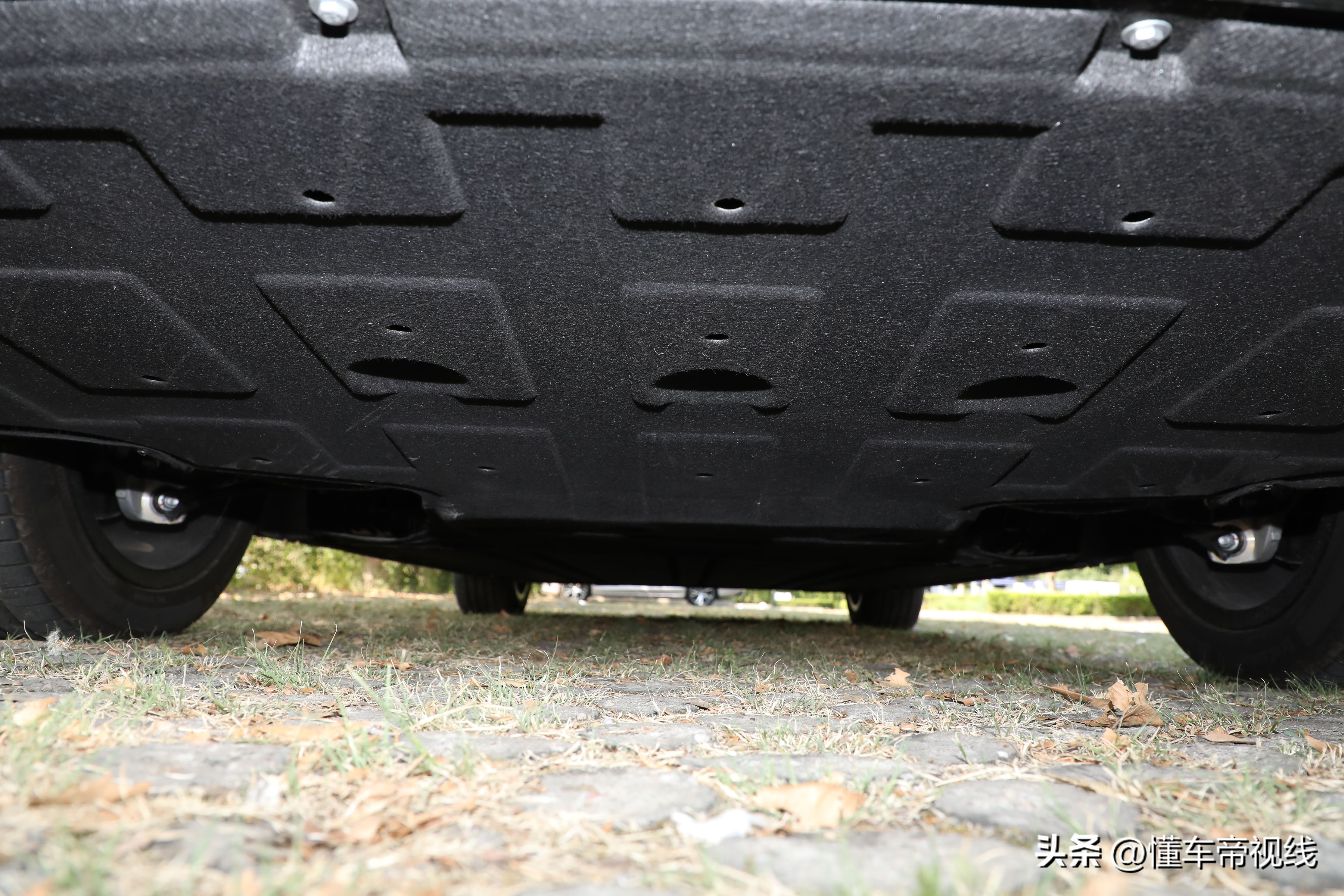 零跑c01的最新试驾视频,试驾零跑c01四驱高性能版