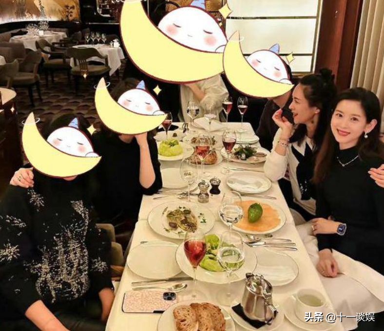 章泽天和刘强东甜蜜照曝光,刘强东章泽天挽手现身