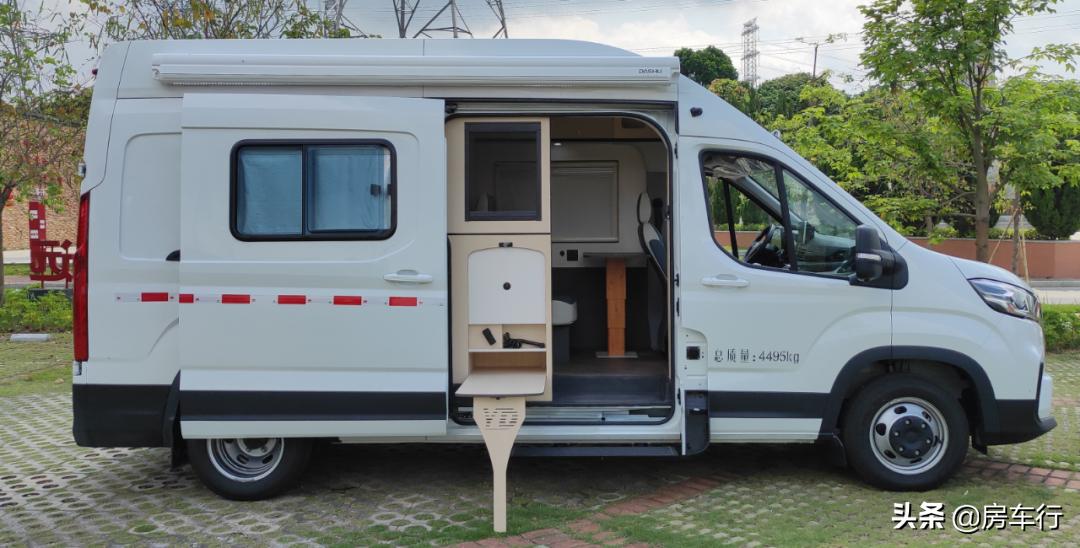 舜宇房车大通v90b型长轴高顶房车,飞翔最新大通v90b型房车短轴中顶