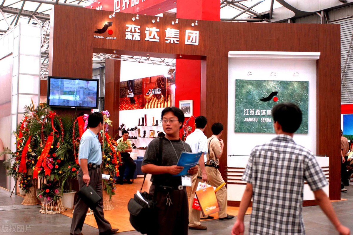 30多岁穿什么男鞋品牌,中年男士穿什么样的鞋好