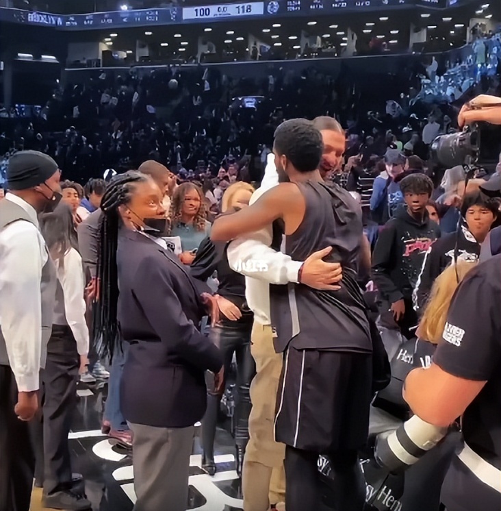 伊布腹肌图片,伊布腹肌照