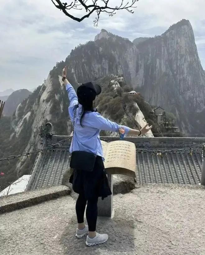 “跳水皇后”郭晶晶盛赞古城西安,郭晶晶带孩子西安游玩图片