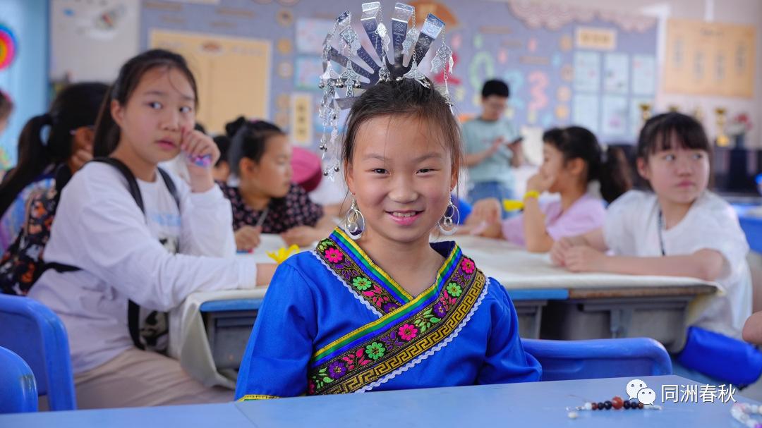 首届56个民族服饰创意大赛,五十六个民族服饰展介绍